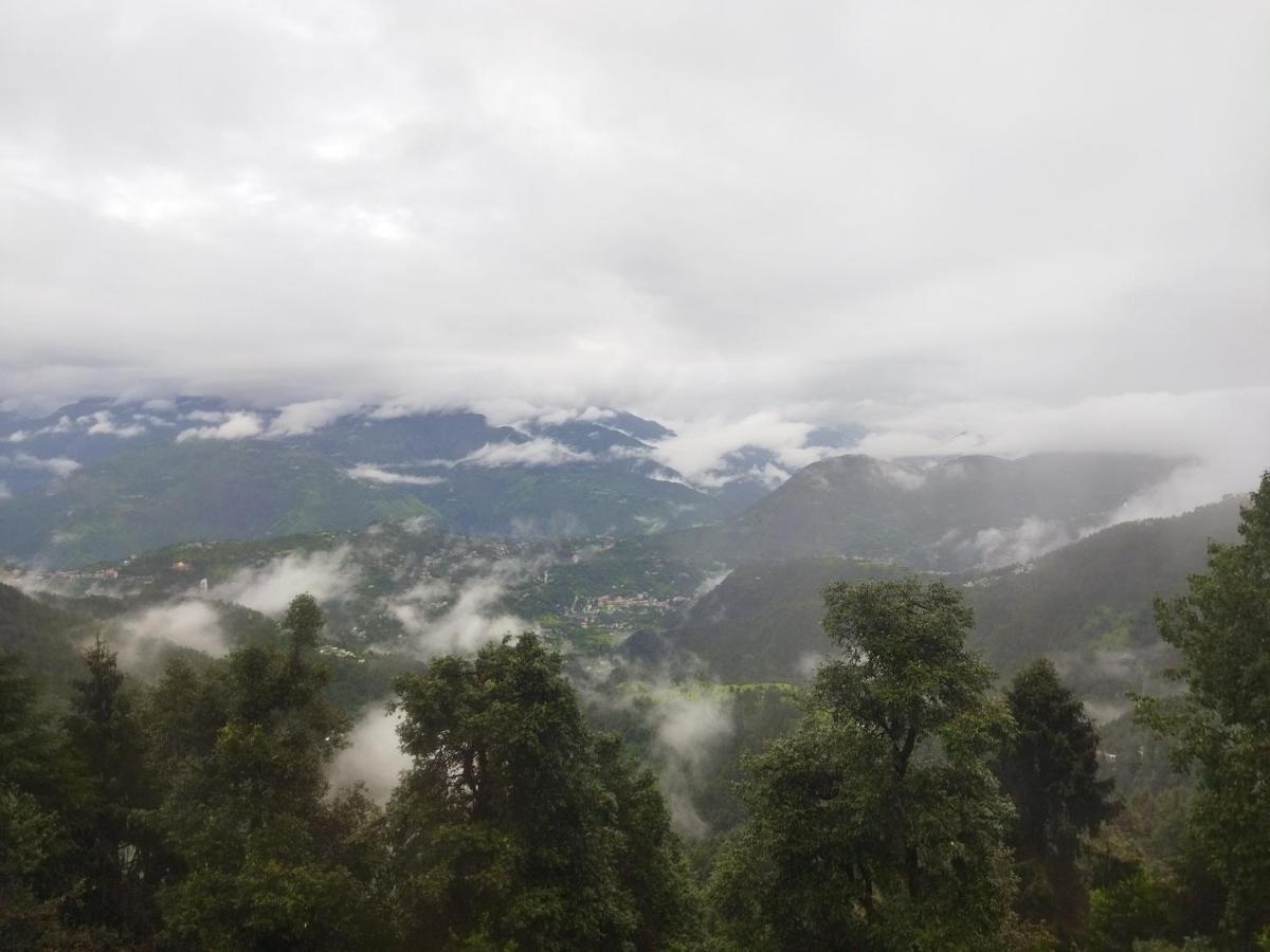 Surya Resort Dalhousie Exterior photo